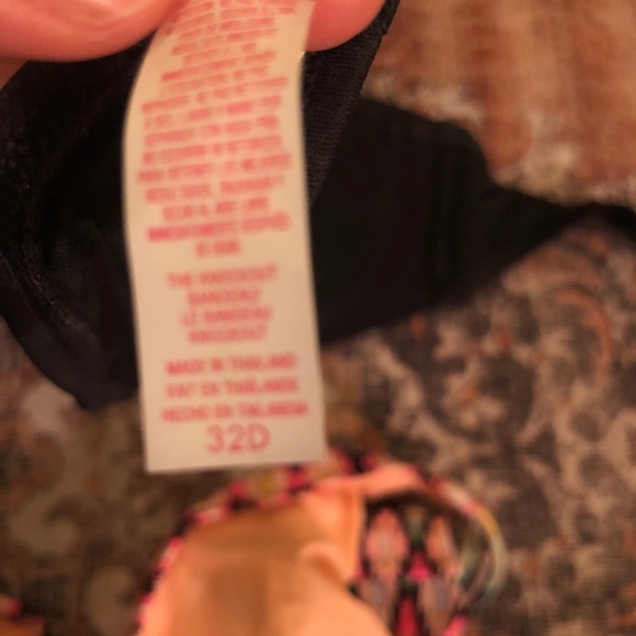 Bikini - Picture 4 of 5